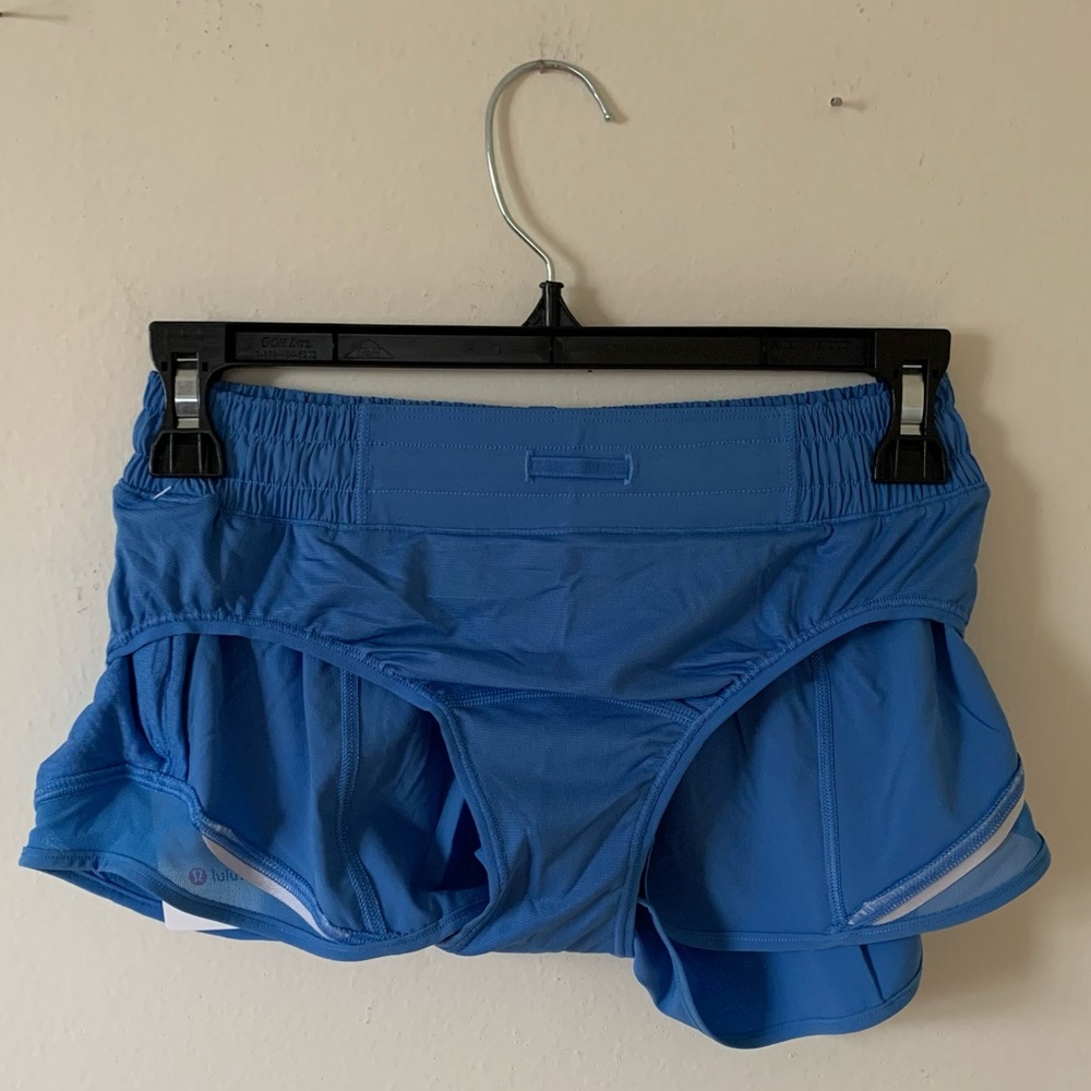 lululemon Hotty Hot LR Lined Short 2.5" Blue Nile Size 4 New NWT - Picture 10 of 16